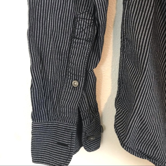 Timberland slim fit button shirt. Small - Picture 7 of 8